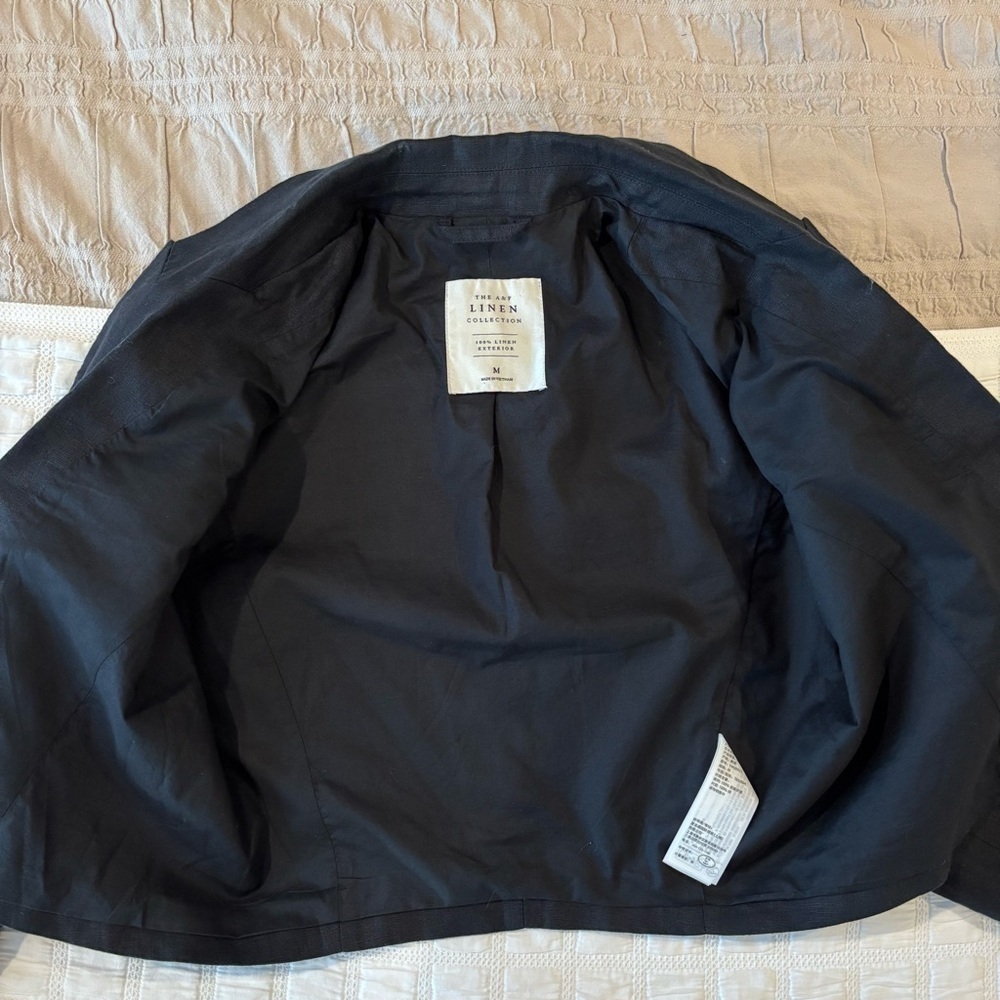 Abercrombie & Fitch Black Cropped Linen Blazer, Size M, Career, Shoulder Pads - Picture 6 of 11